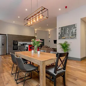 Bohemian Luxury In The Heart Edinburghs Leith District Apartment