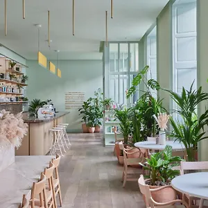 4* Lägenhetshotell Eden Locke